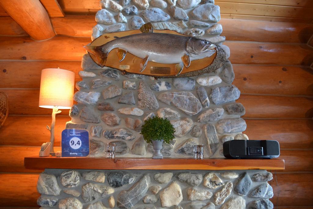 Yoho Chalets Villa Golden Exterior foto